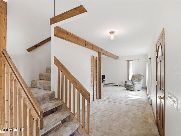 3rd image of 831 W 76th Ave