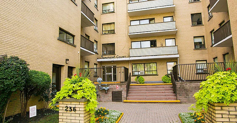 236 Vaughan Rd — Photo 5