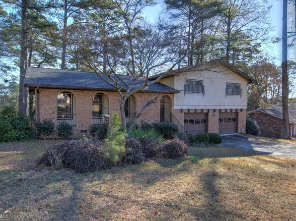 6334 Knights Way, Riverdale, GA 30296