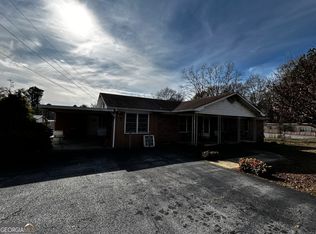 68 White Pine Rd, Toccoa, GA 30577