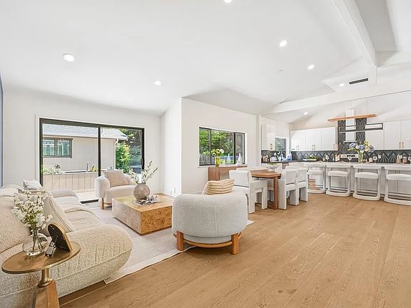 5th image of 11234 Sun Valley Dr #11234