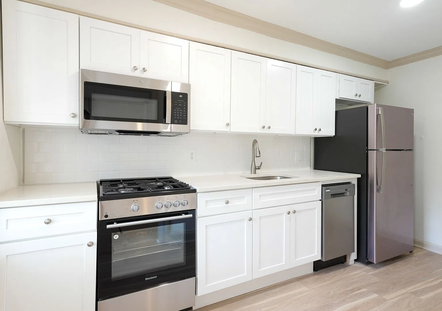307 Kings Highway East — Photo 2