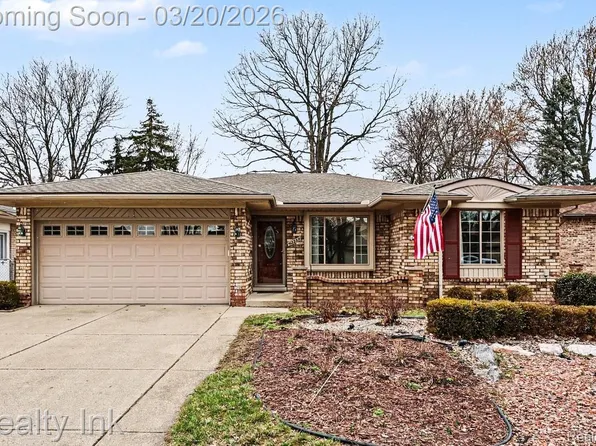 42235 Sycamore Dr, Sterling Heights, MI 48313