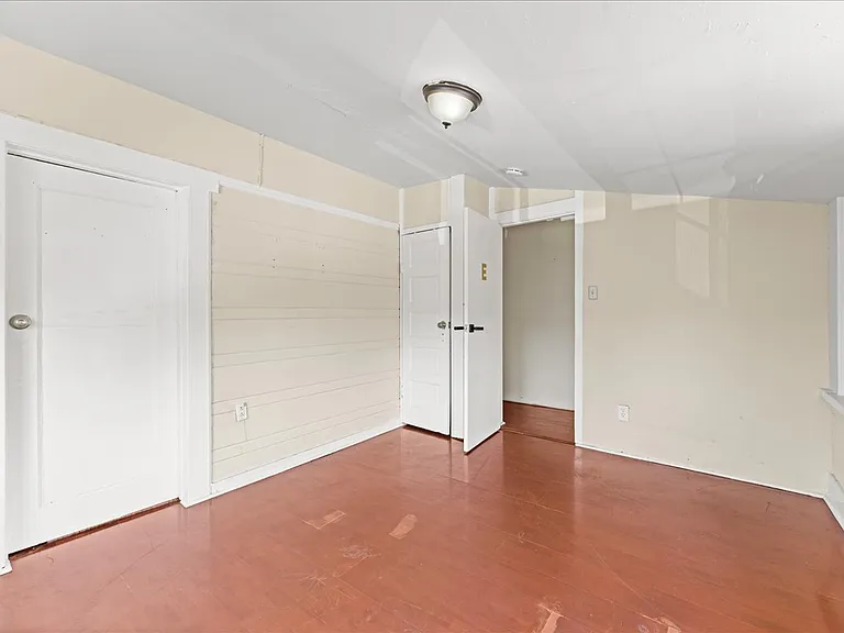 1625 Martin Luther King Jr Way — Photo 18