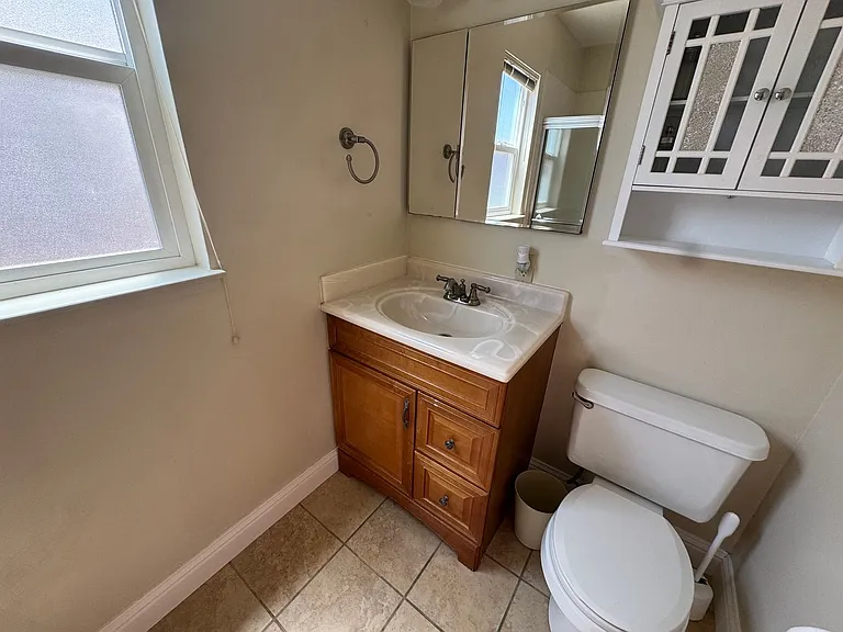 1443 Beacon Ave — Photo 24