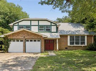 920 Amherst Ln, Virginia Beach, VA 23464