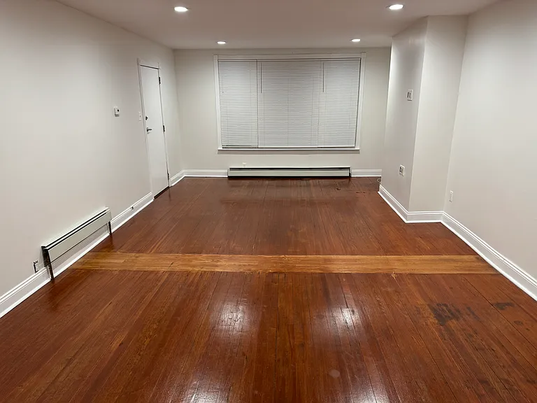 546 Walnut St #1 — Photo 5