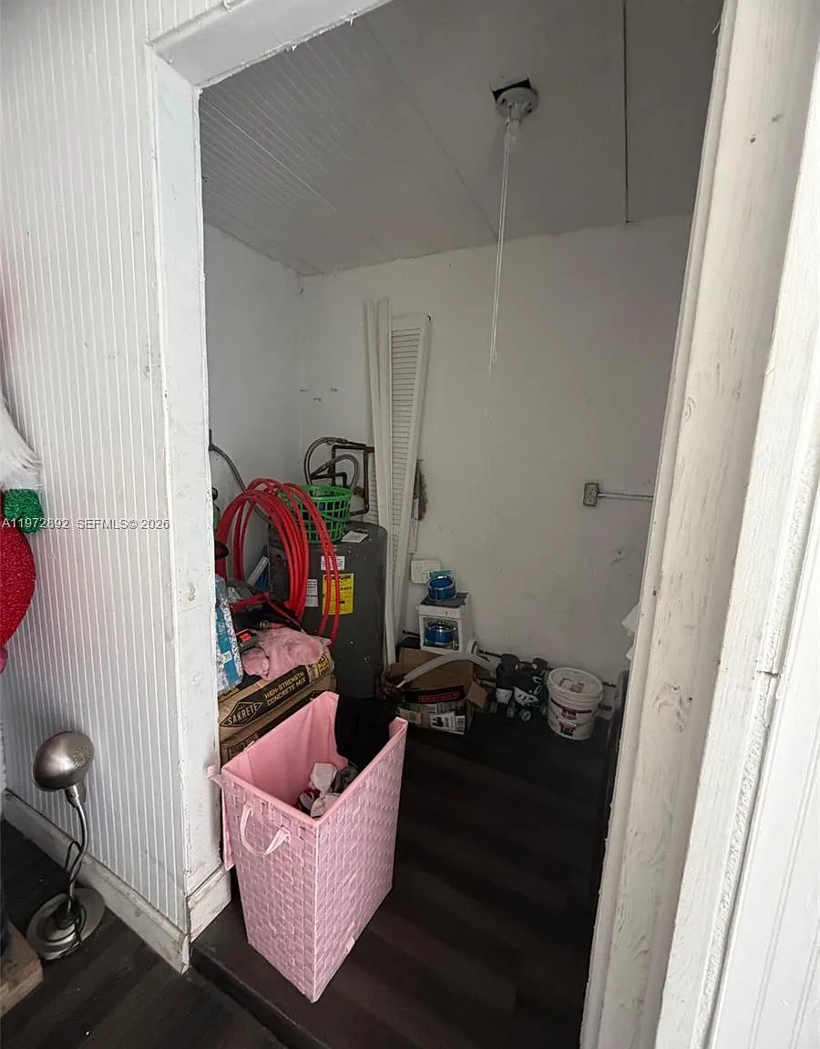 Broward Estates Sec 2 — Photo 2