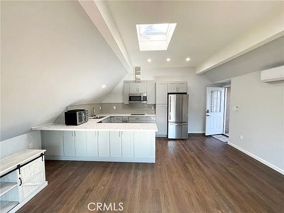 2nd image of 501 Panama Ave #1