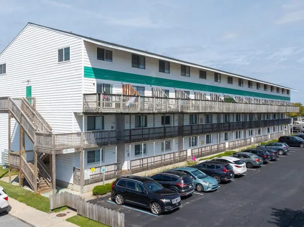 104 127th St #305B2, Ocean City, MD 21842