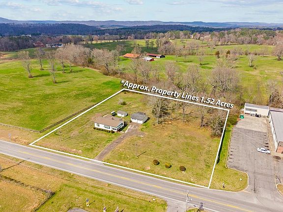 3rd image of 626 Lafayette Rd