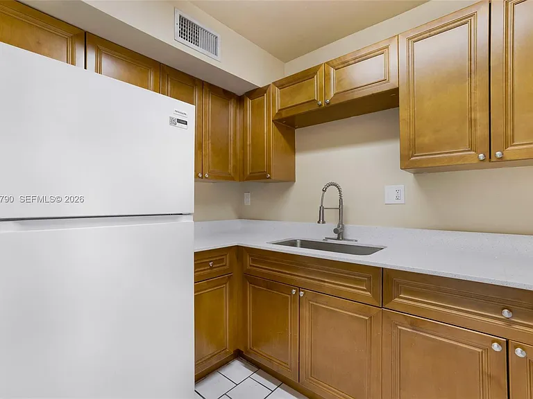 4805 NW 7th St #302-15 — Photo 15