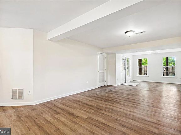 5th image of 5525 Westcott Cir