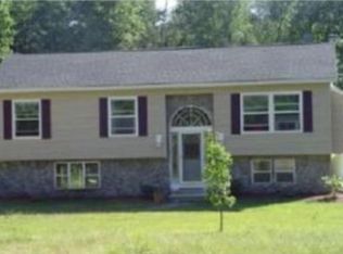199 Raymond Rd, Deerfield, NH 03037