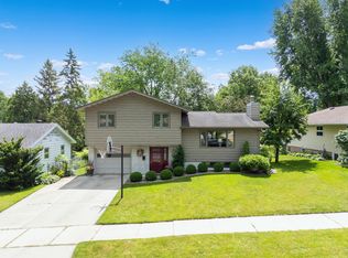 1214 29th St NW, Rochester, MN 55901