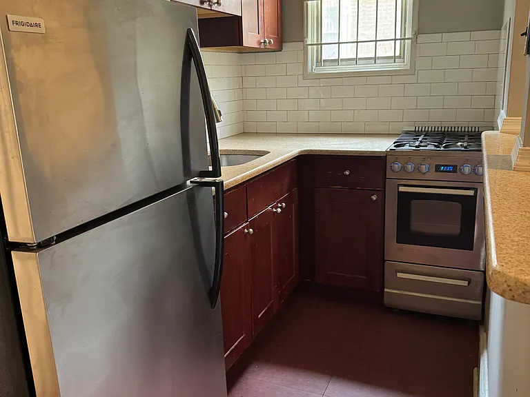 209 N 36th St #1 — Photo 13