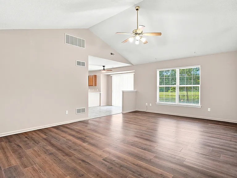 5206 Gasconade Dr — Photo 6