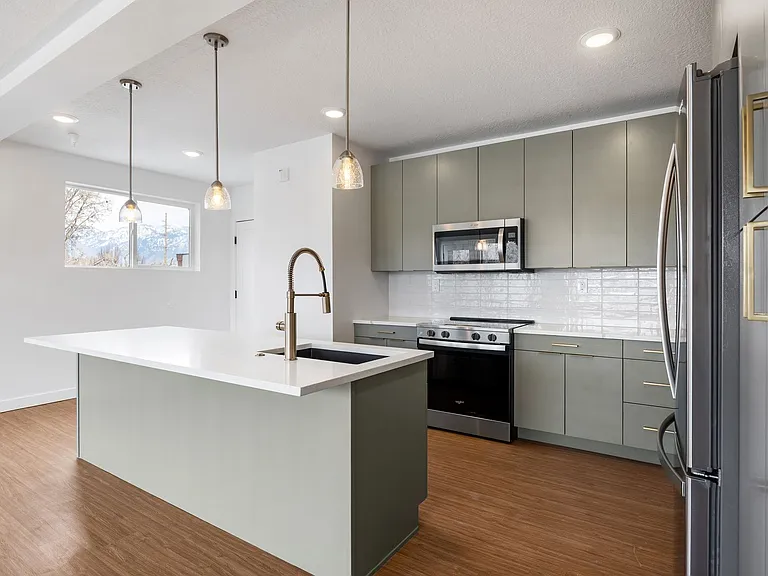 The Harvey — Photo 29