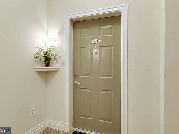 4th image of 7871 Rolling Woods Ct APT 401