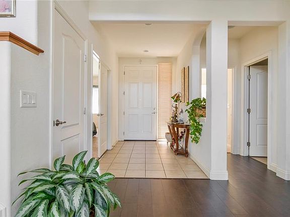 5th image of 312 Lambeth Ct