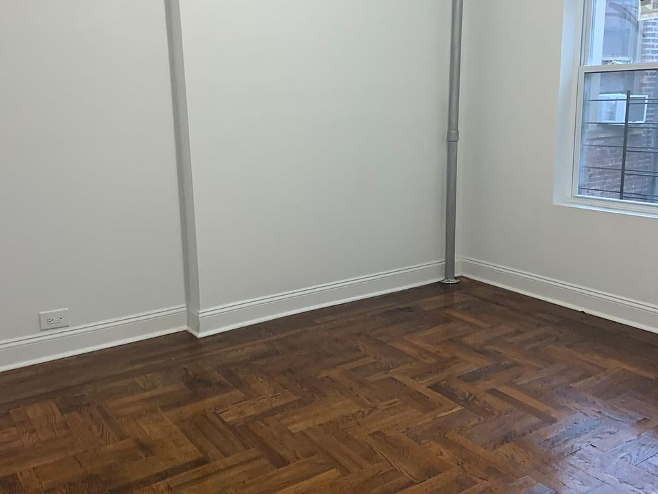 2nd image of 405 E 182nd St APT 2