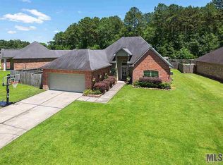 25924 Bronzewood St, Denham Springs, LA 70726