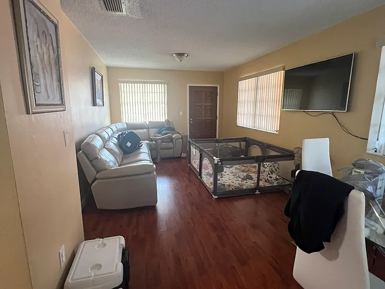 10850 SW 3rd St — Photo 5