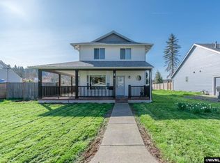 960 7th Ave, Sweet Home, OR 97386