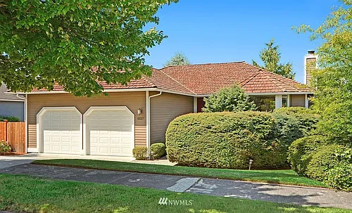6227 111th Ave NE Photo 1