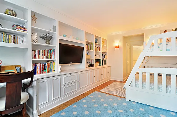 Sold by Corcoran | media 27