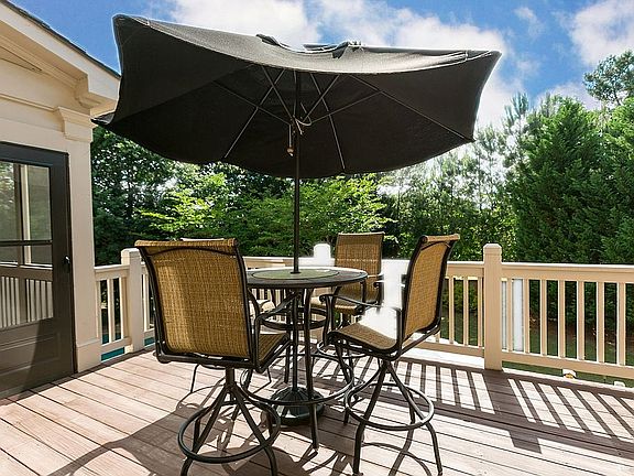 4th image of 2234 Cambridge Glen Ct