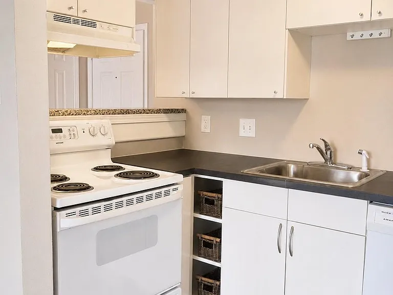 217 Church St #105 — Photo 2