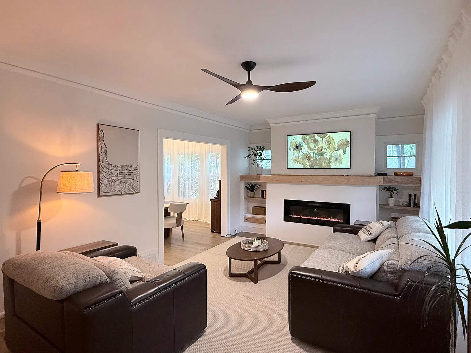 2 bed, 990 sqft, $2,650 — Photo 1
