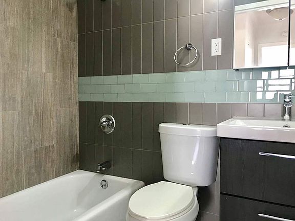 4th image of 747 10th Ave APT 30K