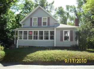 42 S Main St, Ashburnham, MA 01430