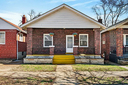 2230 Richert Pl Photo 1