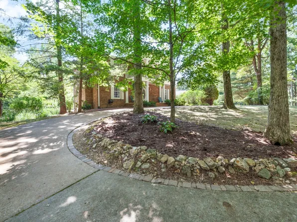 7422 Indian Creek Rd, Mc Ewen, TN 37101