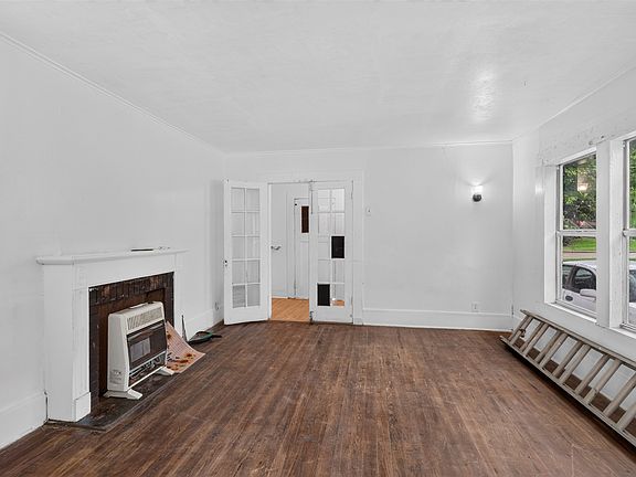 5th image of 1920 Abbie St