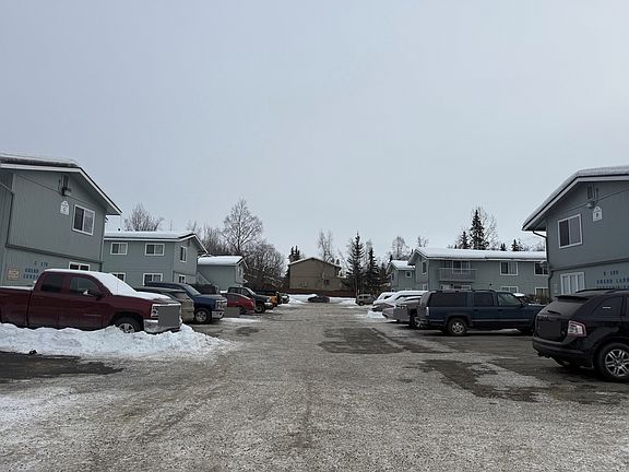 5th image of 160 Grand Larry St APT D-2