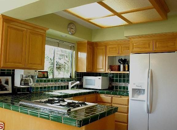 3rd image of 4026 Elderbank Dr