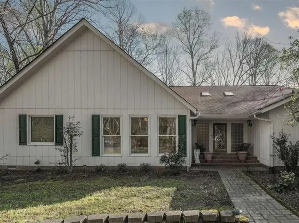 114 Little River Rd, Carrollton, GA 30117