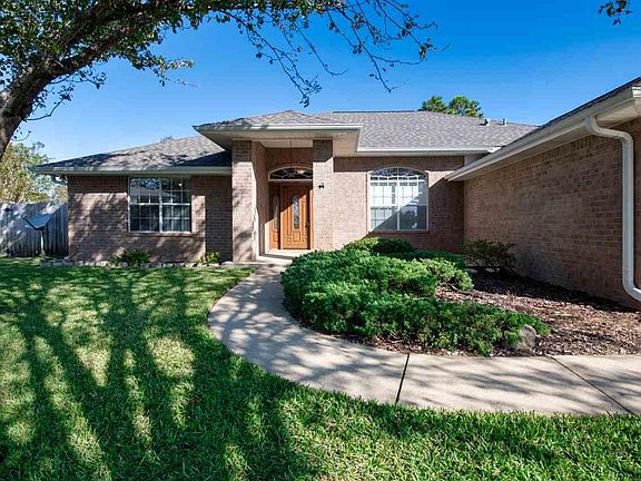 3rd image of 1716 Windpointe Cv