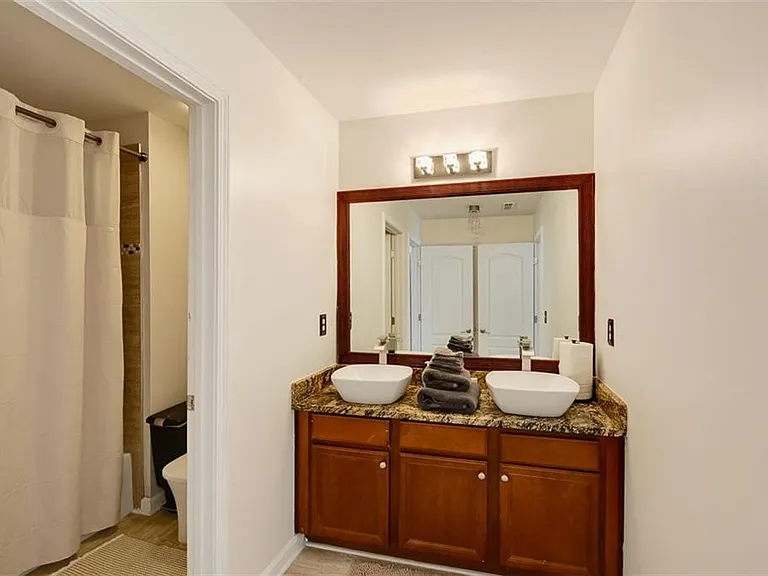 1165 Laurel Pl SE — Photo 40