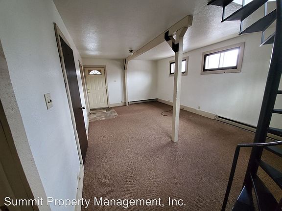 4th image of 212 1/2 S 5th St E