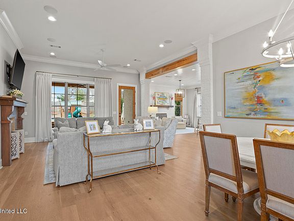 3rd image of 326 Wellstone Pl