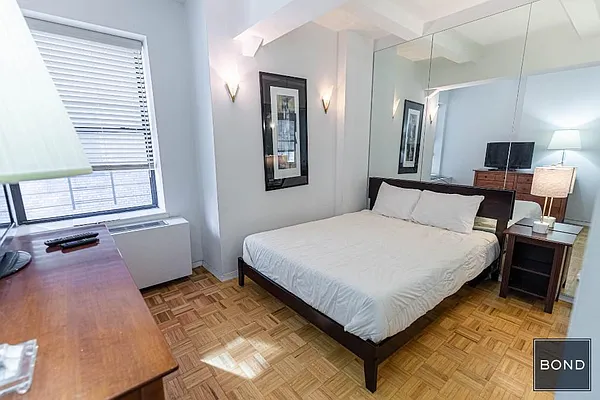 Rented by Bond New York | media 22