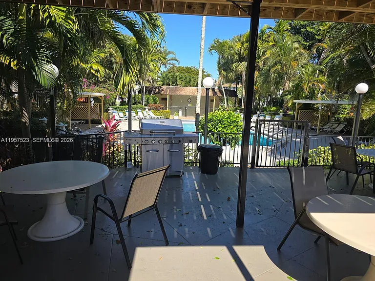 5151 W Oakland Park Blvd #303 — Photo 34