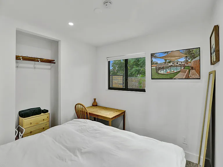 4030 SW 33rd St — Photo 29