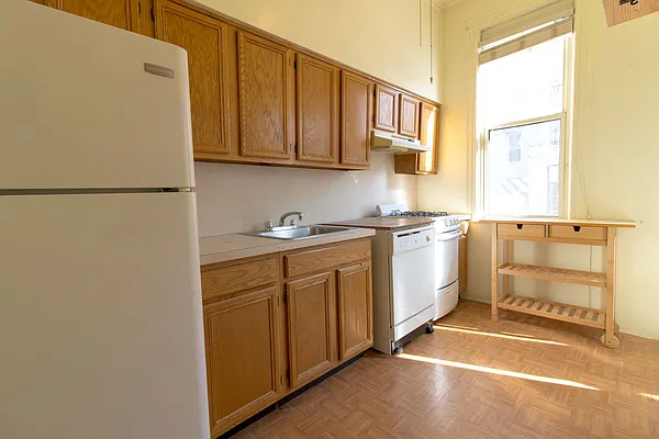 Rented by Compass | media 3