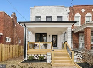 906 Irving St NE, Washington, DC